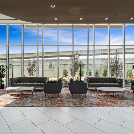 Crowne Plaza Suites Arlington By Ihg Exterior photo
