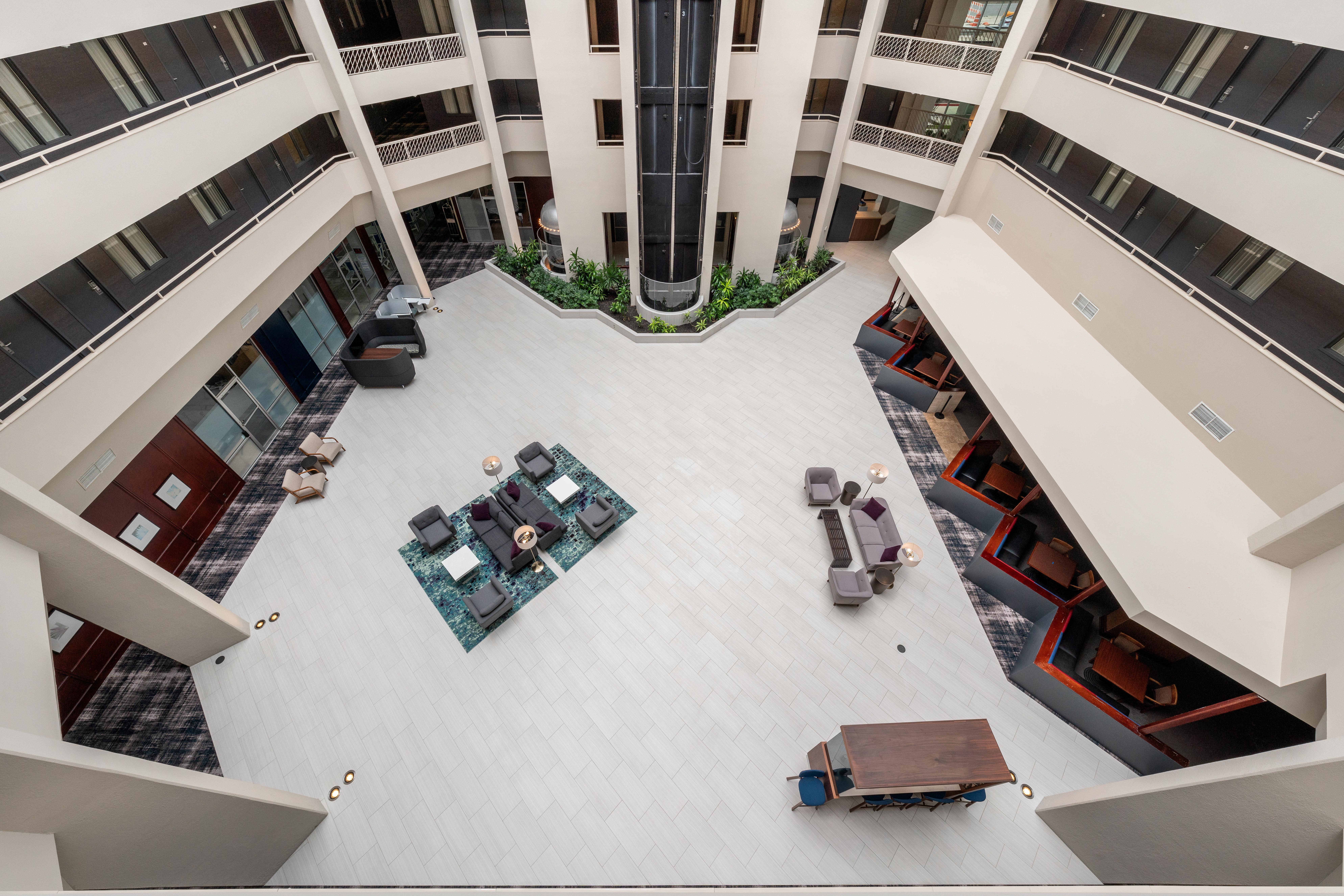 Crowne Plaza Suites Arlington, An Ihg Hotel Exterior photo